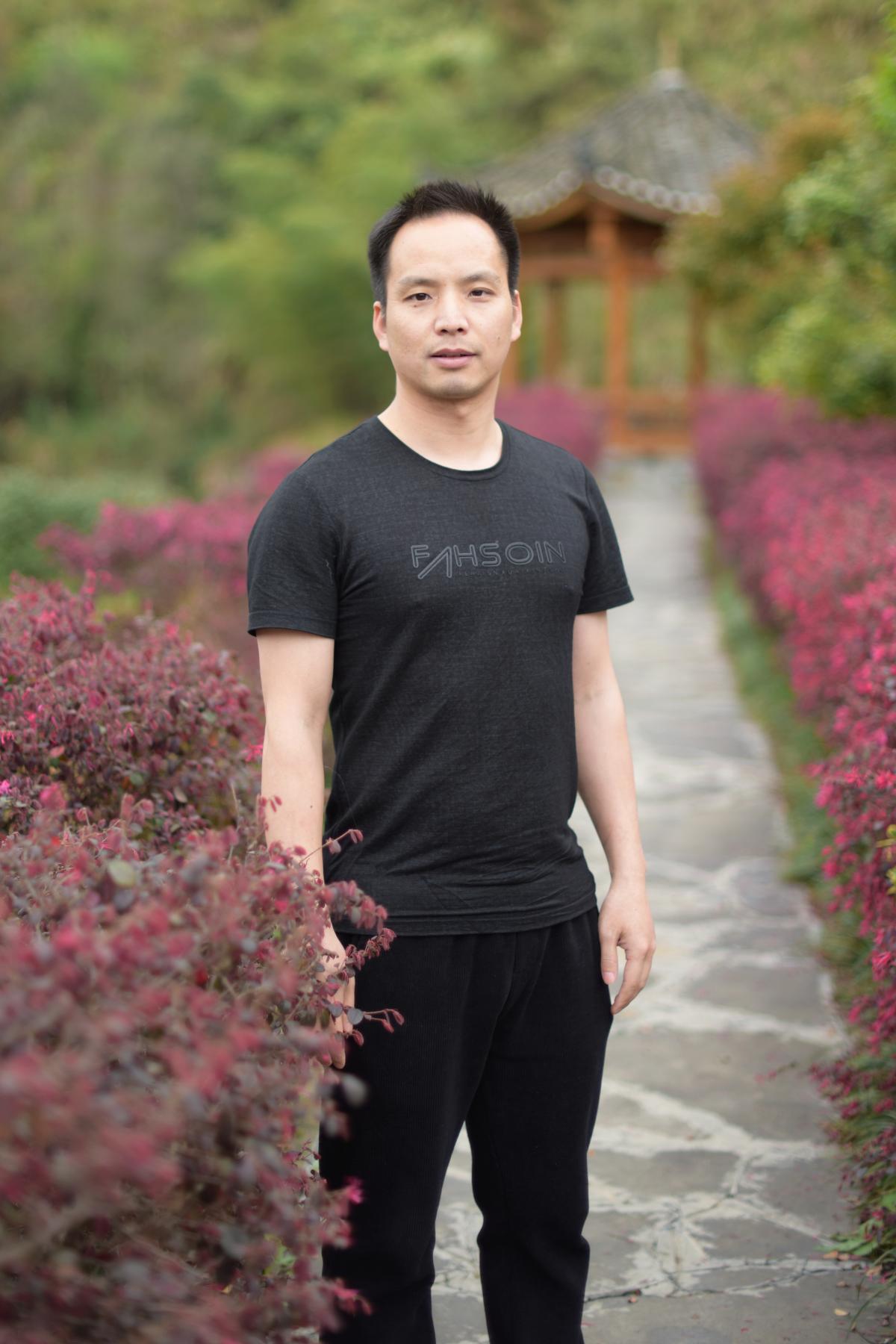黄建胜.jpg
